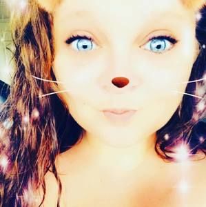 Meet your Posher, Becca